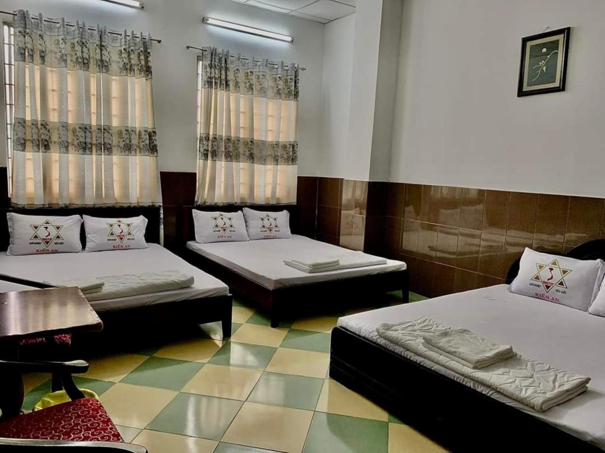 Kien An Hotel Кан То Екстериор снимка