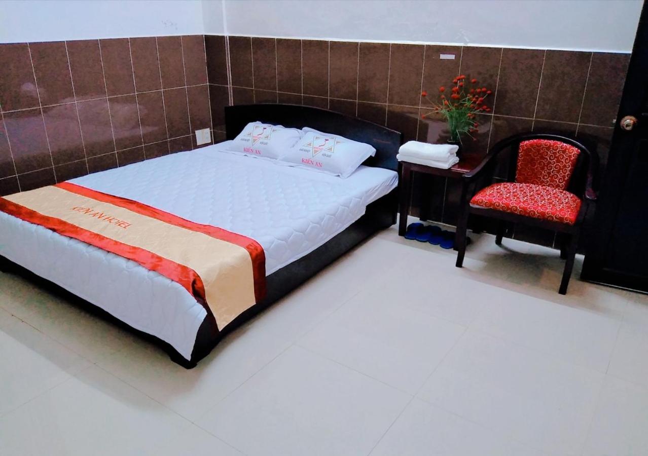Kien An Hotel Кан То Екстериор снимка